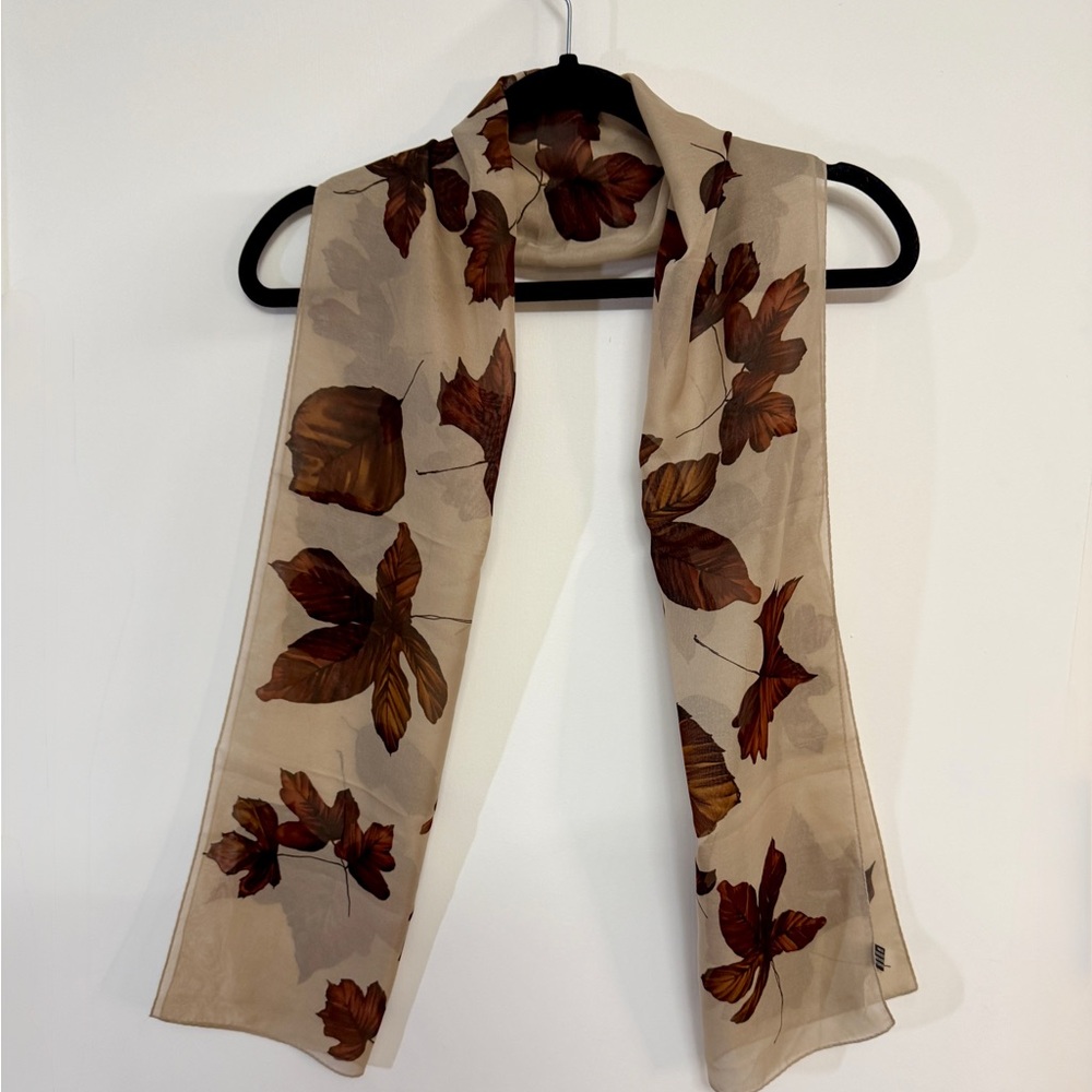 ⭐️ Scarves Bundle!! - Picture 3 of 10